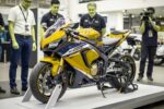 Resalta lo más atractivo: cilindrada potente, innovación tecnológica y el carácter de superbike.
